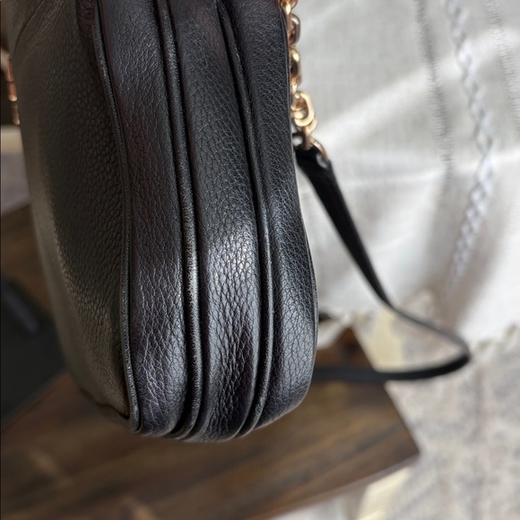 Tory Burch Ivy Black Pebbled Leather Crossbody with Gold Logo - Picture 15 of 16